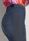 Schlanke Five-Pocket-Jeans thumbnail 5