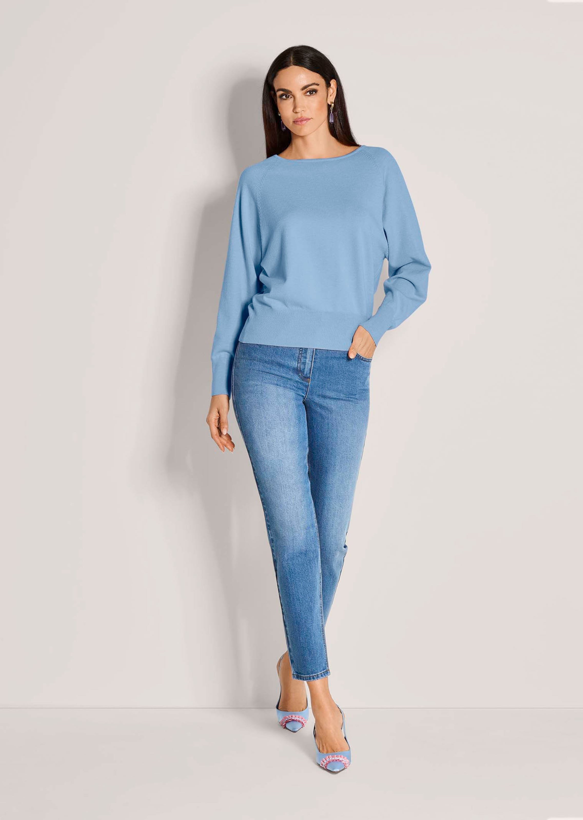 Feinstrick-Pullover mit Fledermausärmeln