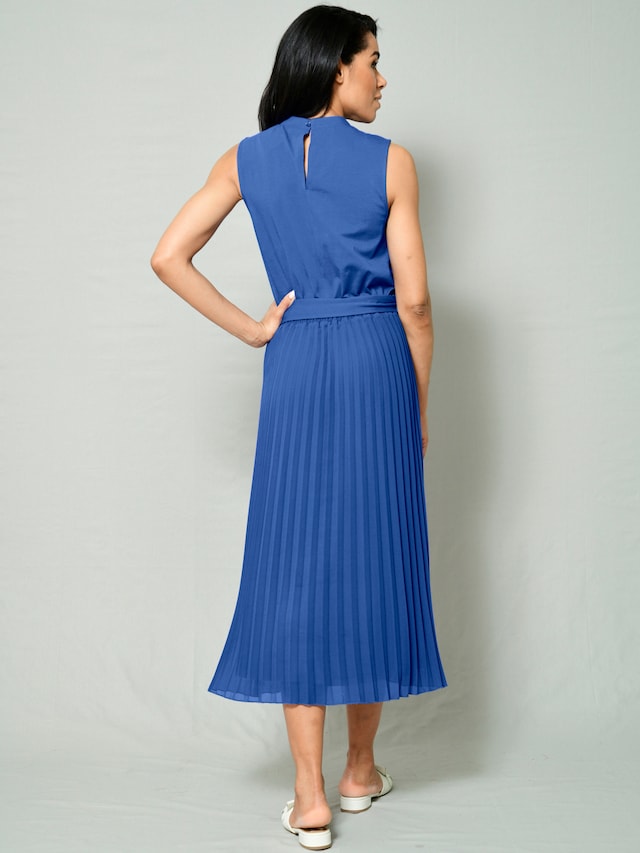 Strandkleid mit plissiertem Rockteil 1