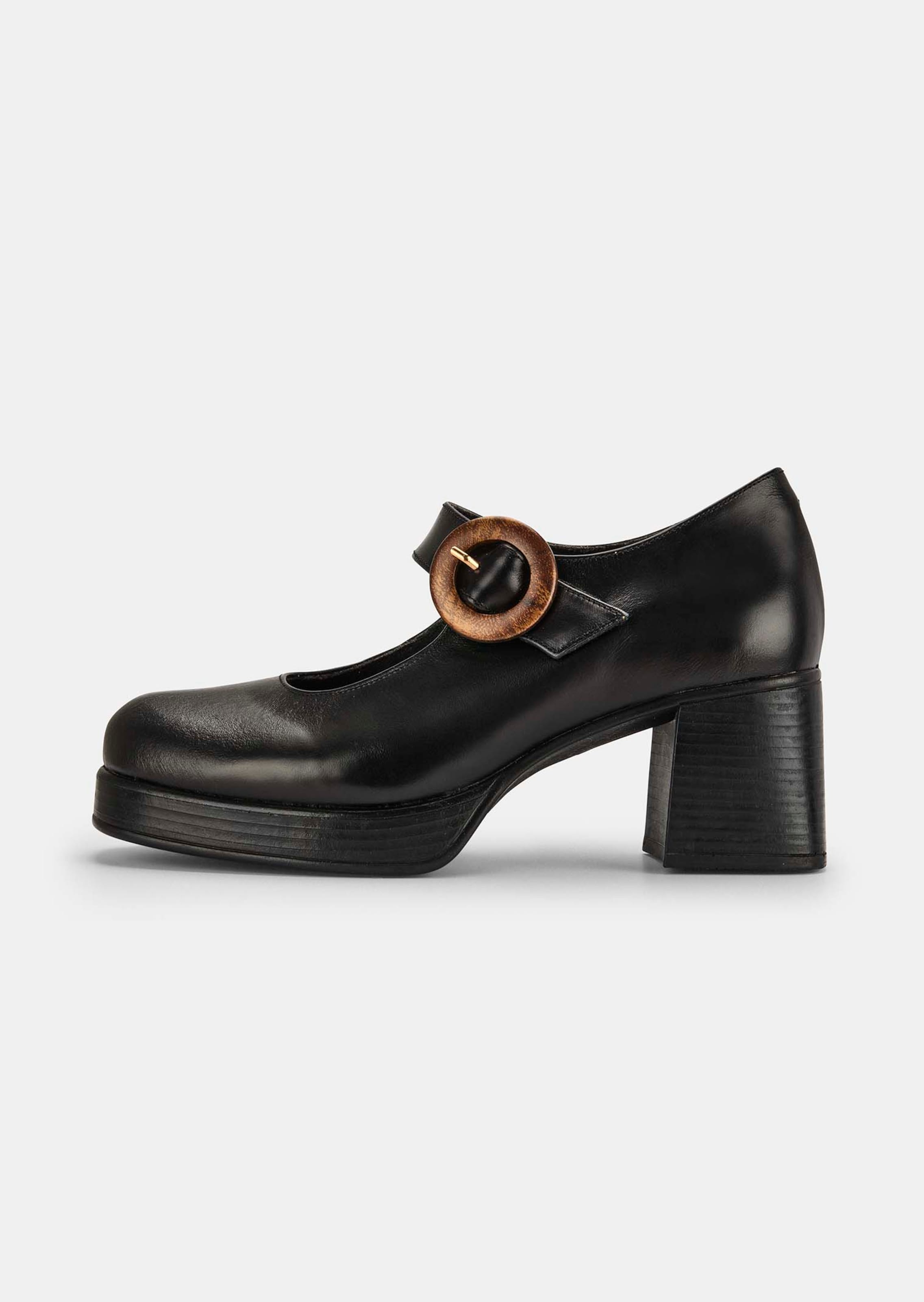 Pumps mit Plateausohle