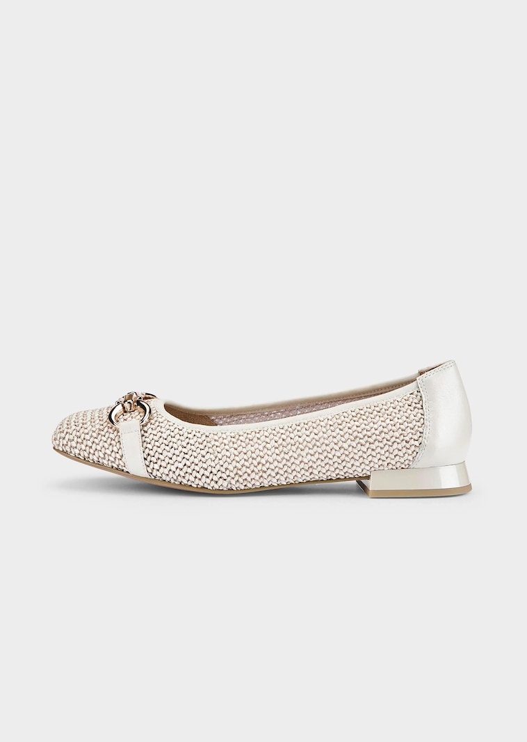 Ballerina in edler Strickoptik