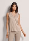 Lingerie-Top mit V-Ausschnitt und edler Spitze thumbnail 1