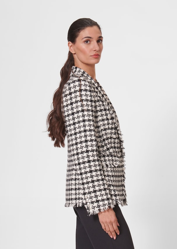 Chequered blazer with fringes 3