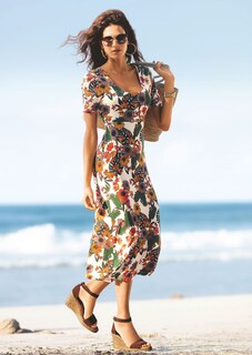 Robe thumbnail 2