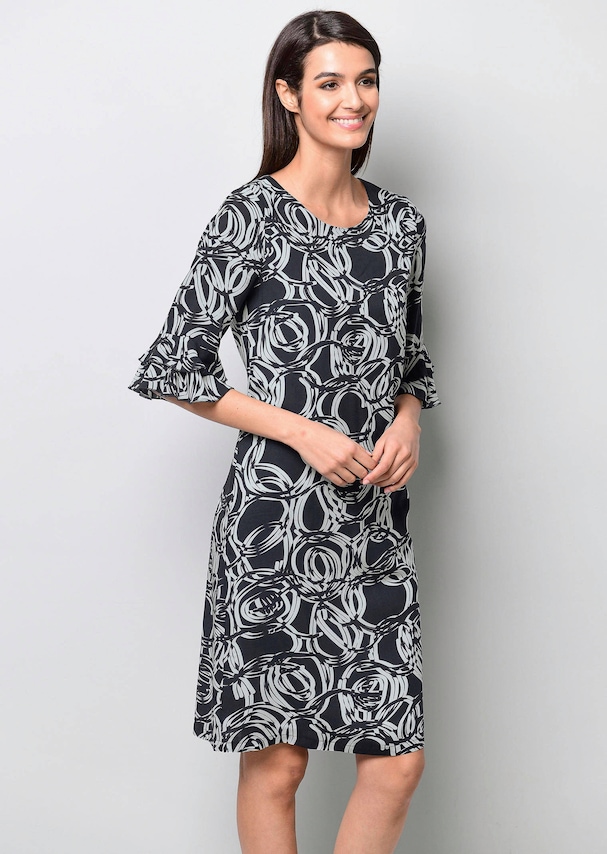 Kleid mit grafischem Dessin 5