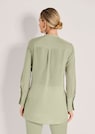 Lange Seidenbluse in kragenloser Form thumbnail 3