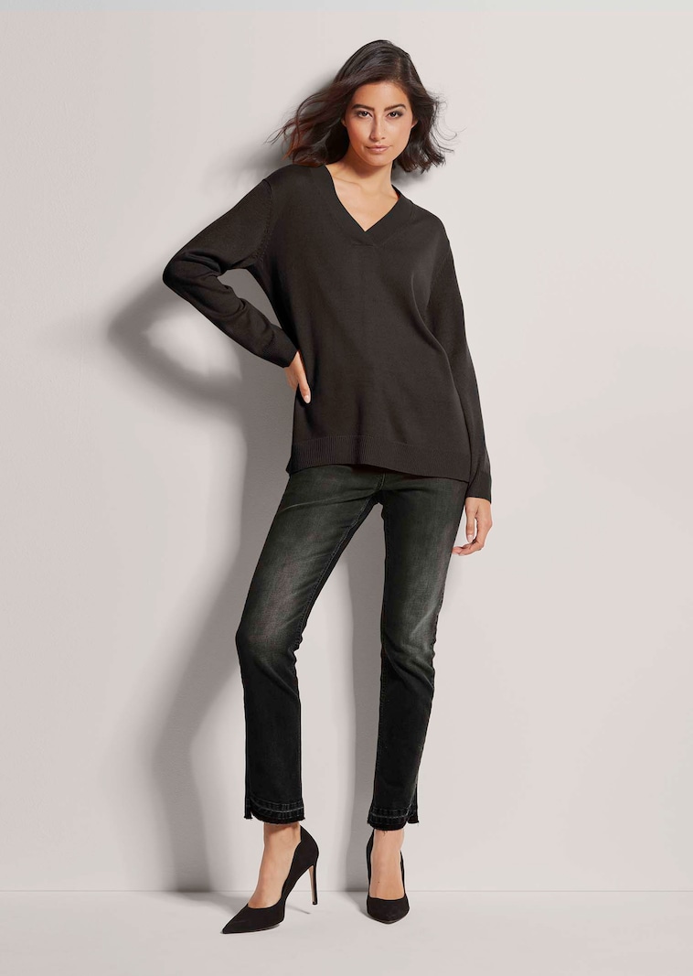 Glattstrick-Pullover mit V-Ausschnitt
