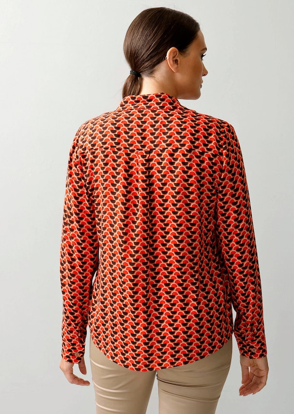 Hemdbluse in grafischem Dessin 2