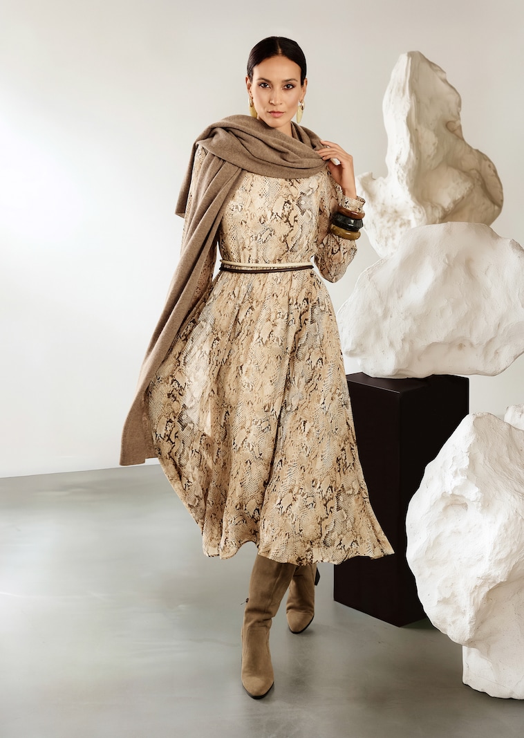 Rundhals-Kleid mit Animal-Print