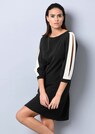 Kleid mit Schlitz am Arm thumbnail 3