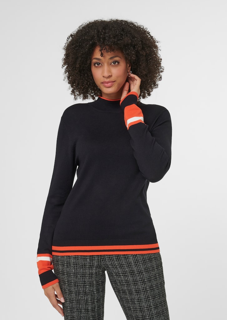 Feinstrick-Pullover mit Streifen