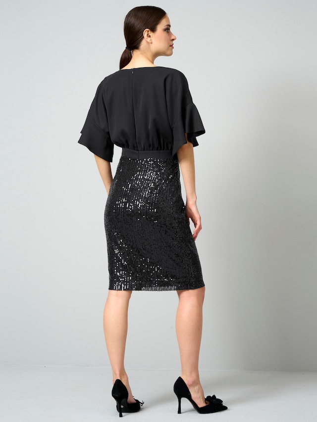 Kleid mit Pailelttenrock 1