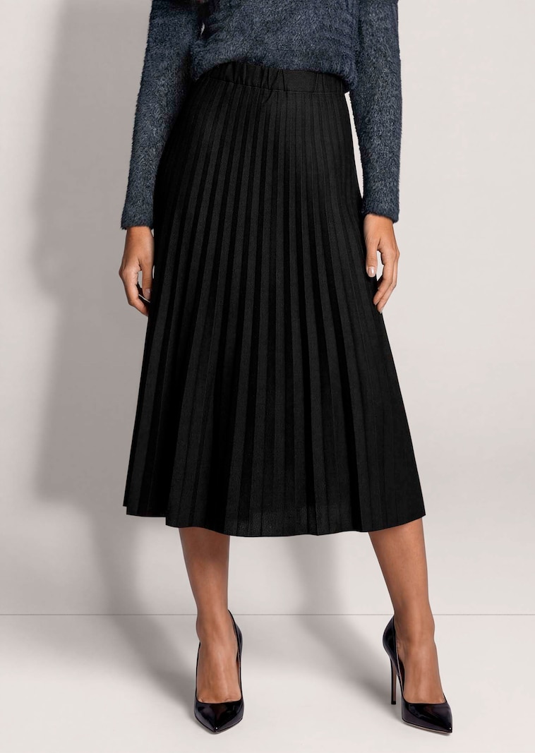 Flared denim skirt with pleats