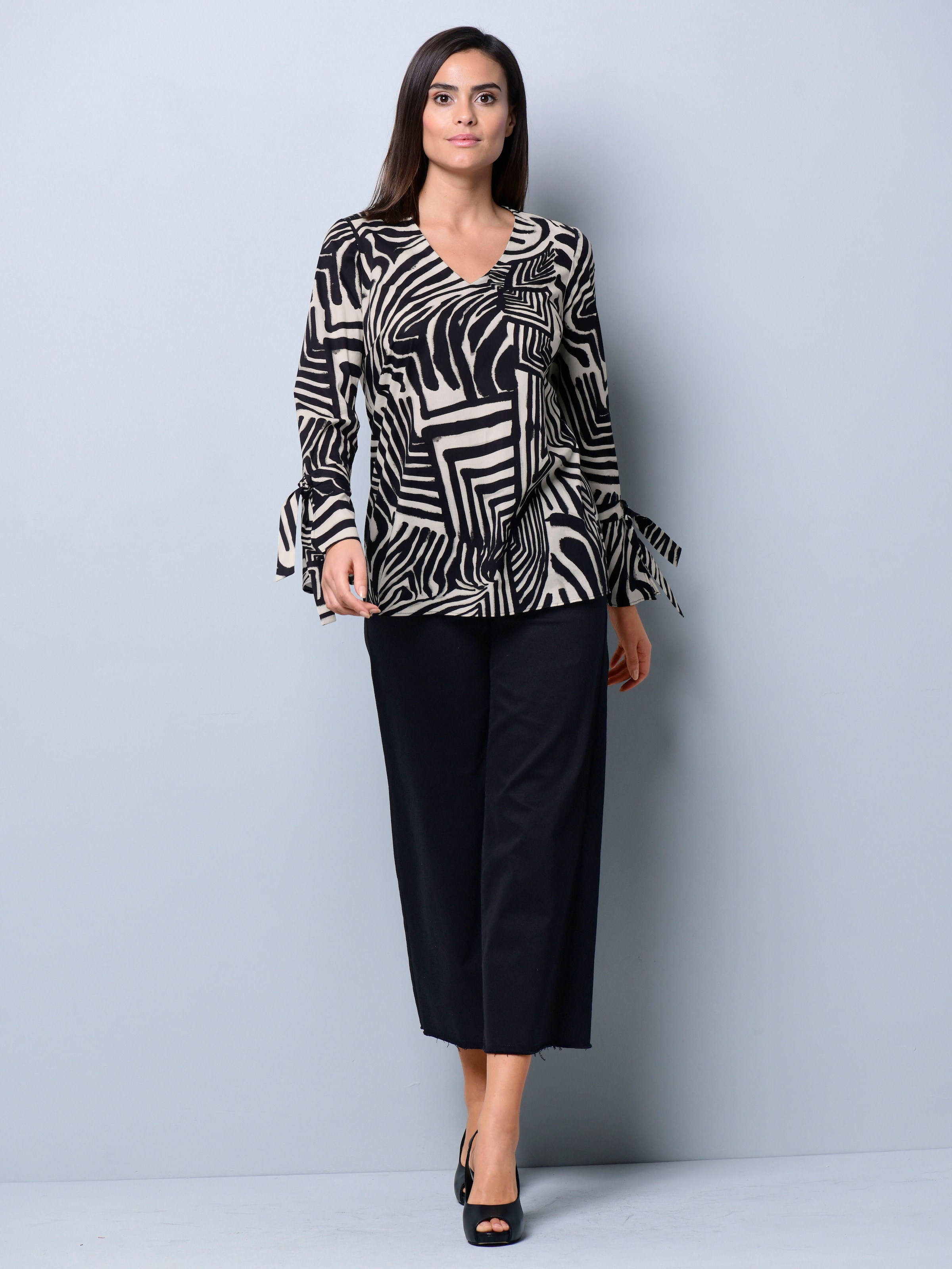 Bluse mit Bindeband am Ärmel