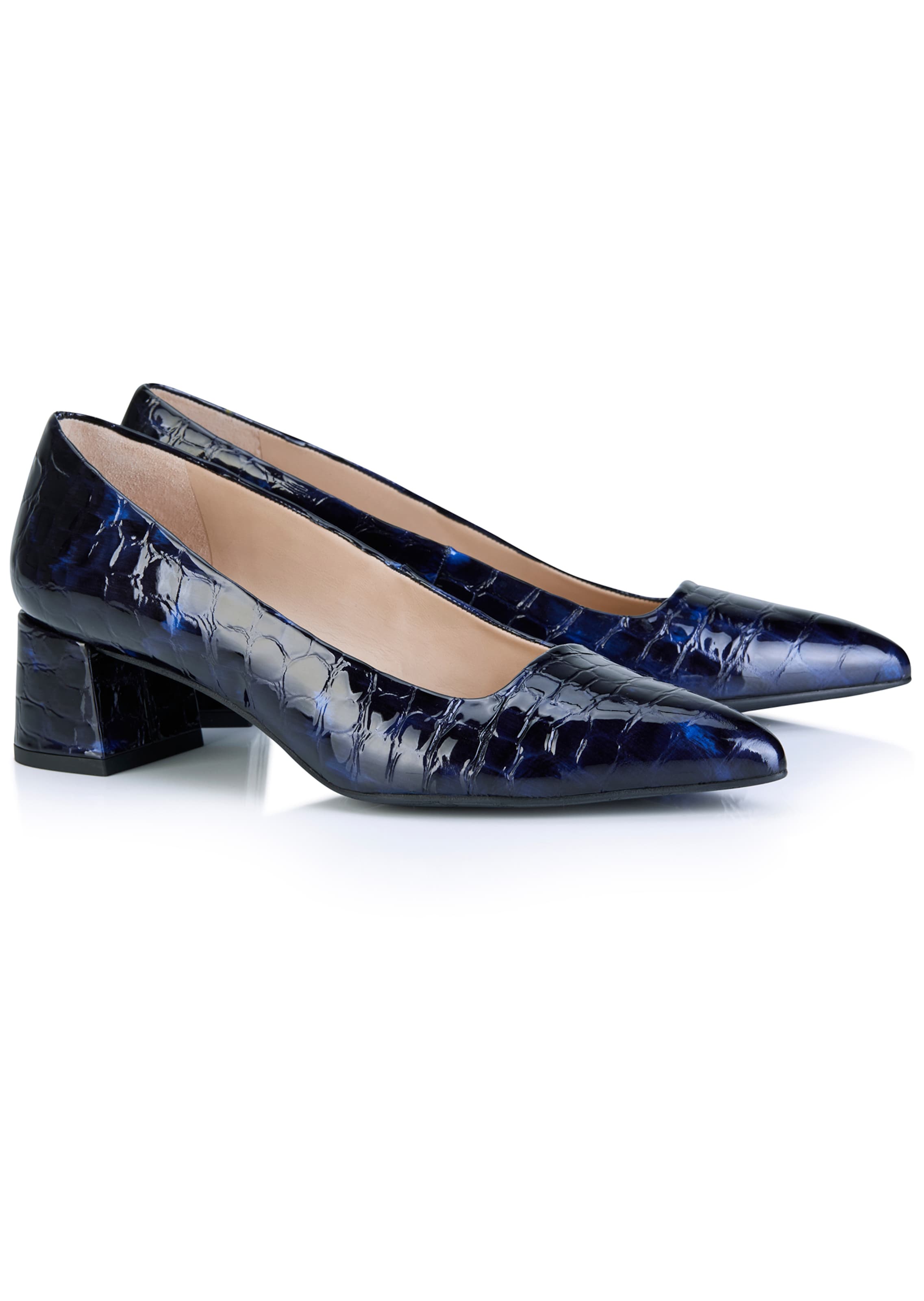 Leather logo court shoes