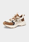Sneaker thumbnail 1