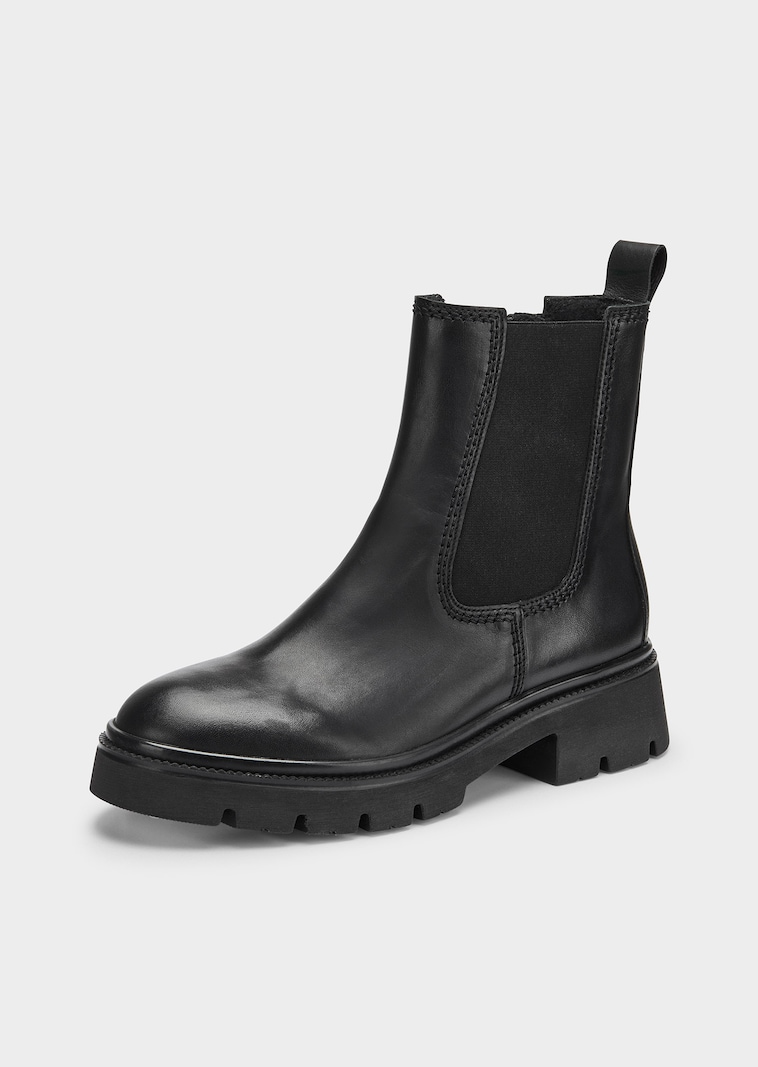 Chelsea boots