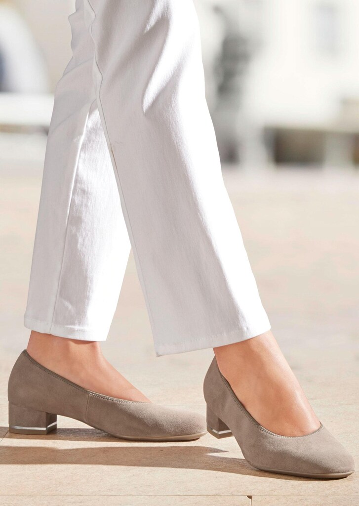 Pumps in klassischem Look