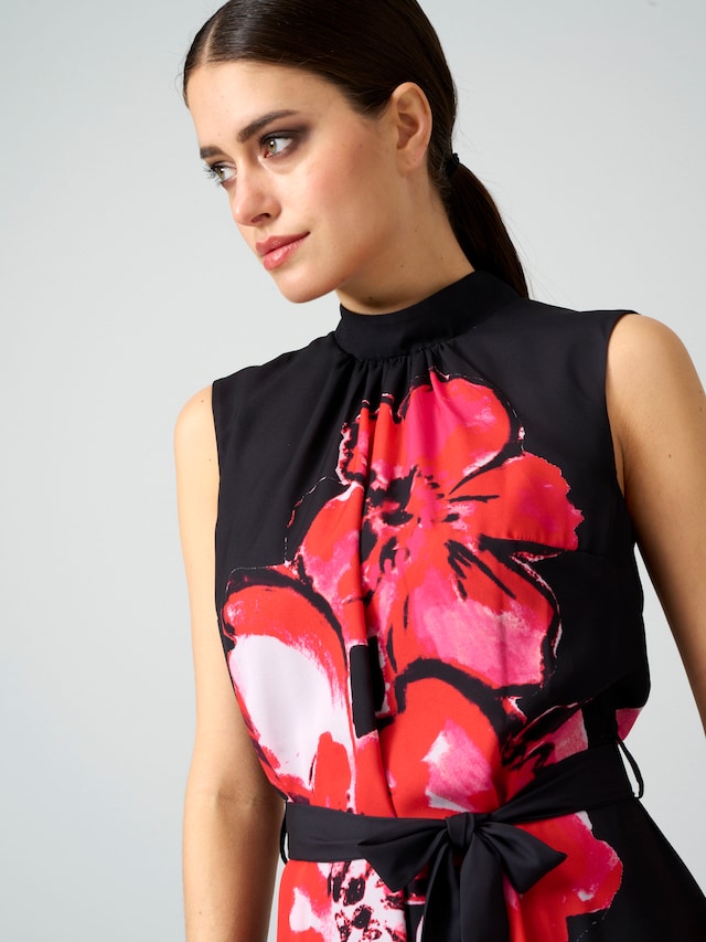 Kleid mit platziertem Blumenprint 3