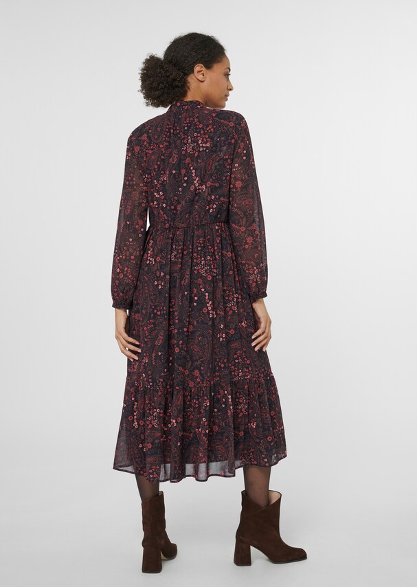 Long sleeve dress with unique print 2
