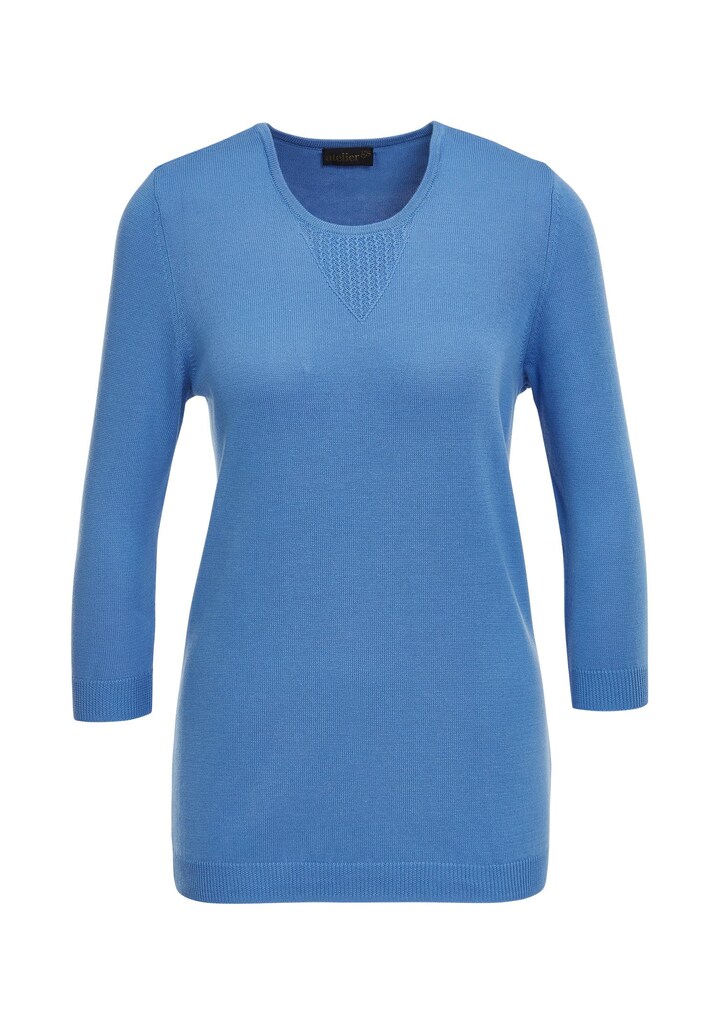 Sommerlicher Strickpullover mit Ajourmuster