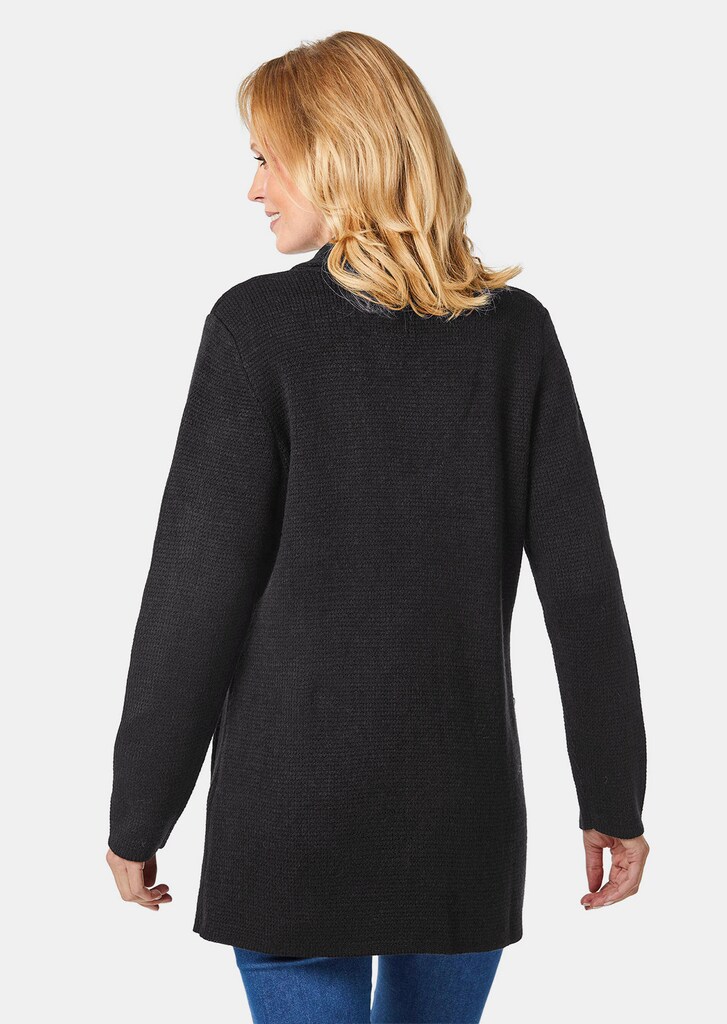 Kuschelweiche Strickjacke in kaschierender Länge