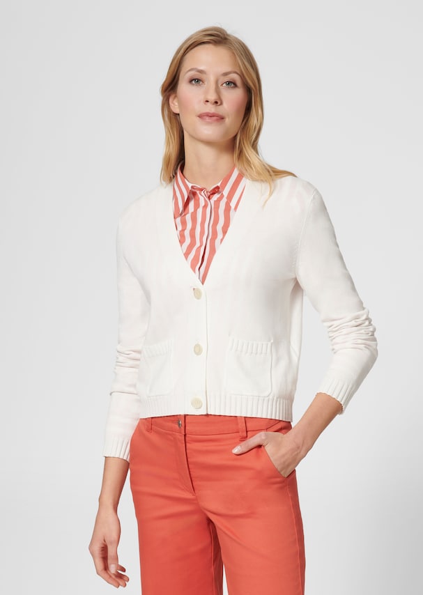 Smooth knitted short jacket with long sleeves