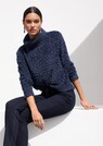 Flauschiger Pullover mit Rollkragen thumbnail 1