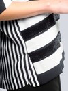 Bluse mit Paillettenbesatz thumbnail 1