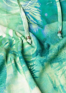 Druckshirt in kraftvollen Farben thumbnail 4