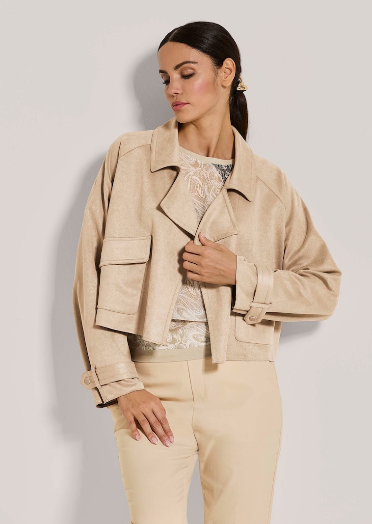Kurzjacke in Velours-Optik