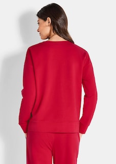 Homewear thumbnail 2