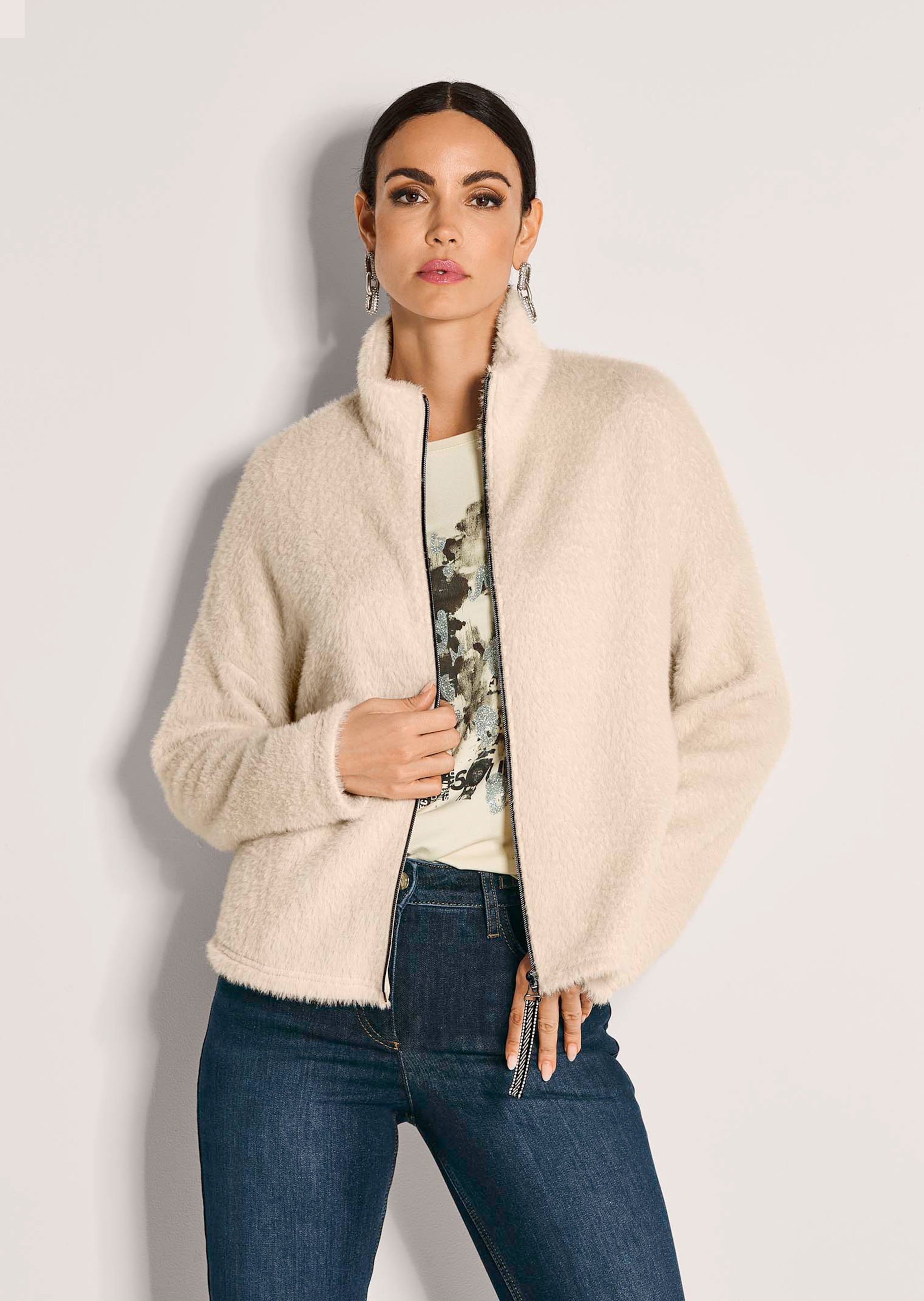 Kurzjacke aus Webpelz