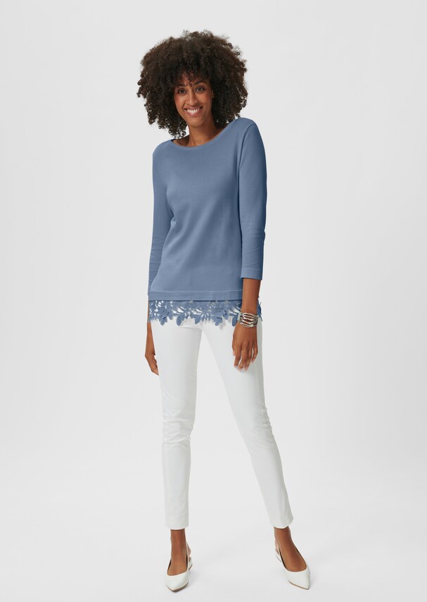 Jumper with lace hem 1