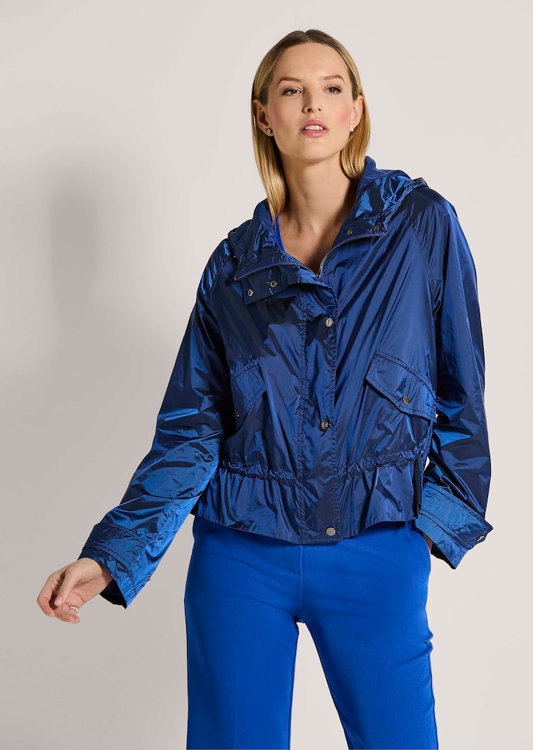 Kapuzenjacke mit Funktion