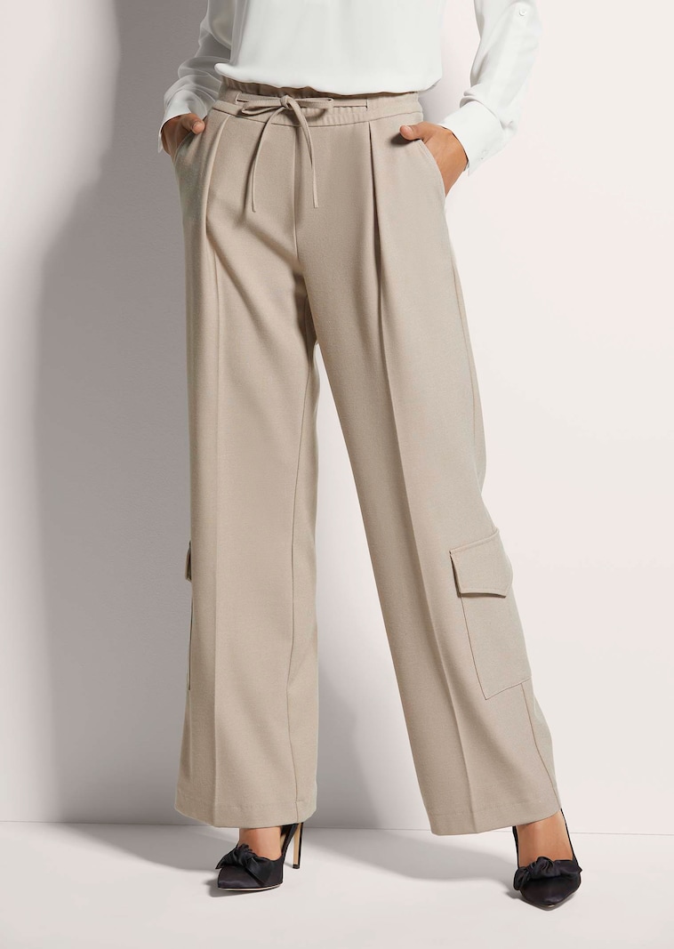 Cargo-Hose zum Schlüpfen