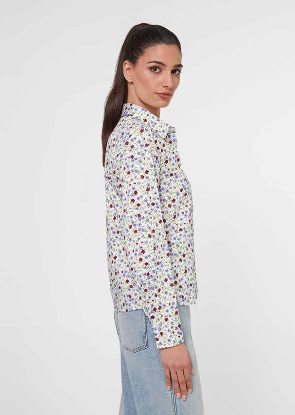 Short boxy blouse with millefleurs print 3