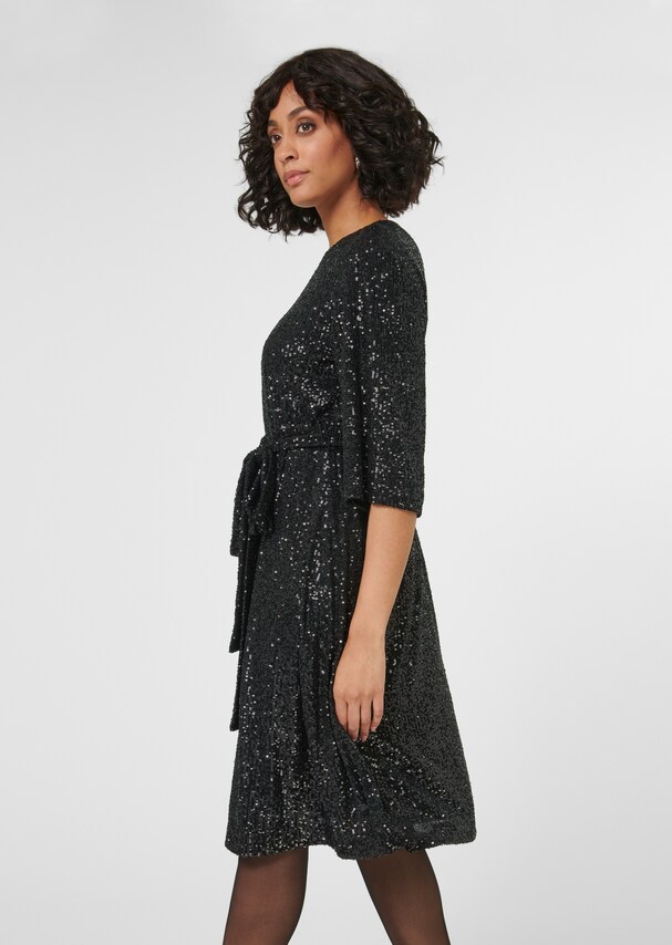 Flared sequin dress with belt 3