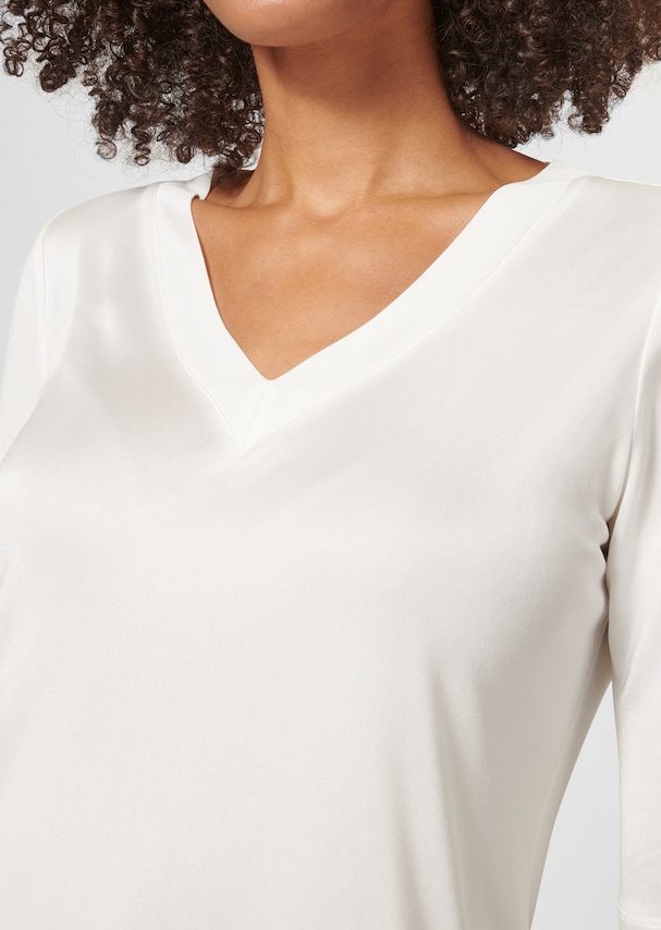 Half-sleeved shirt with a delicate sheen 4