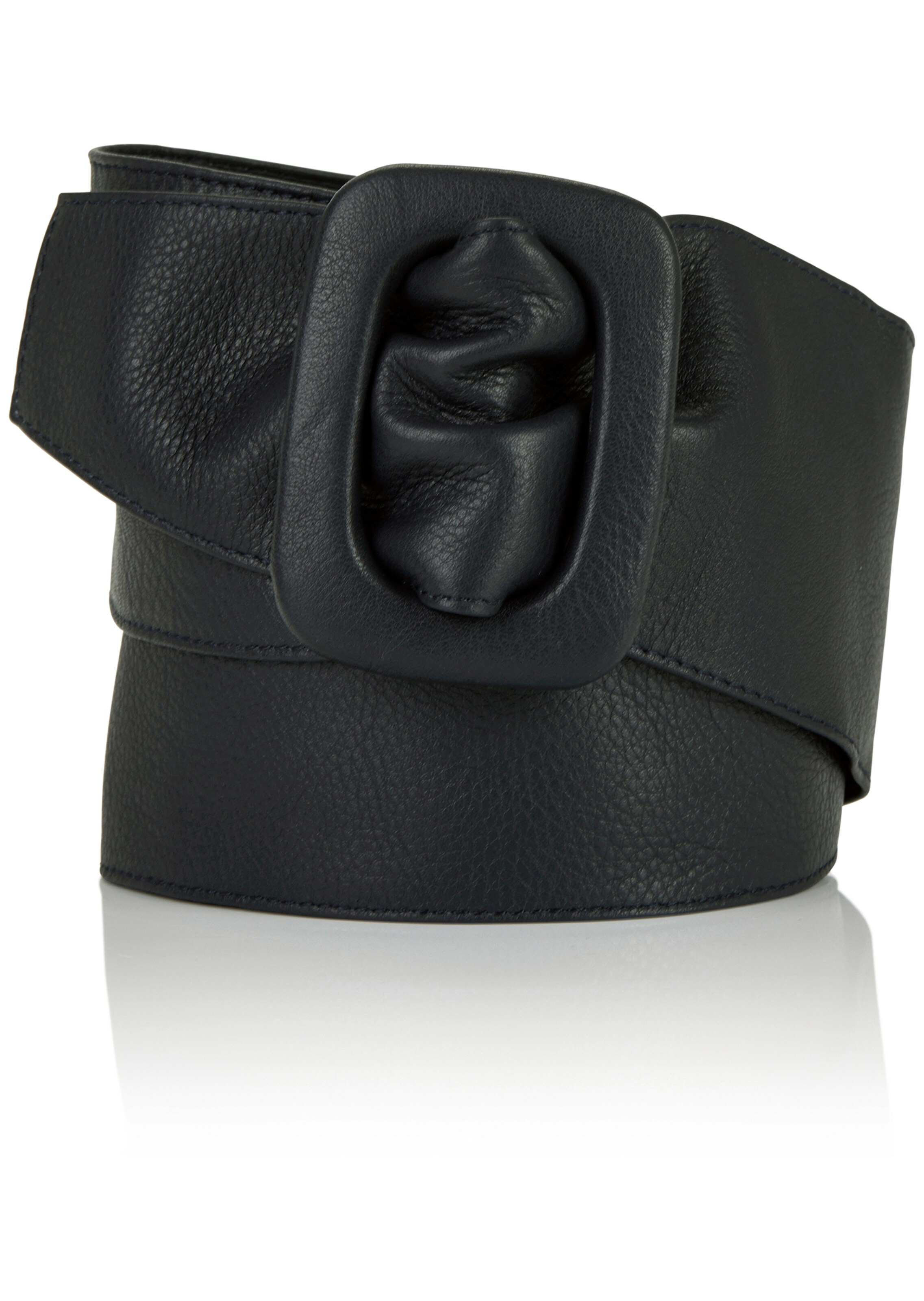 Wide leather tie belt