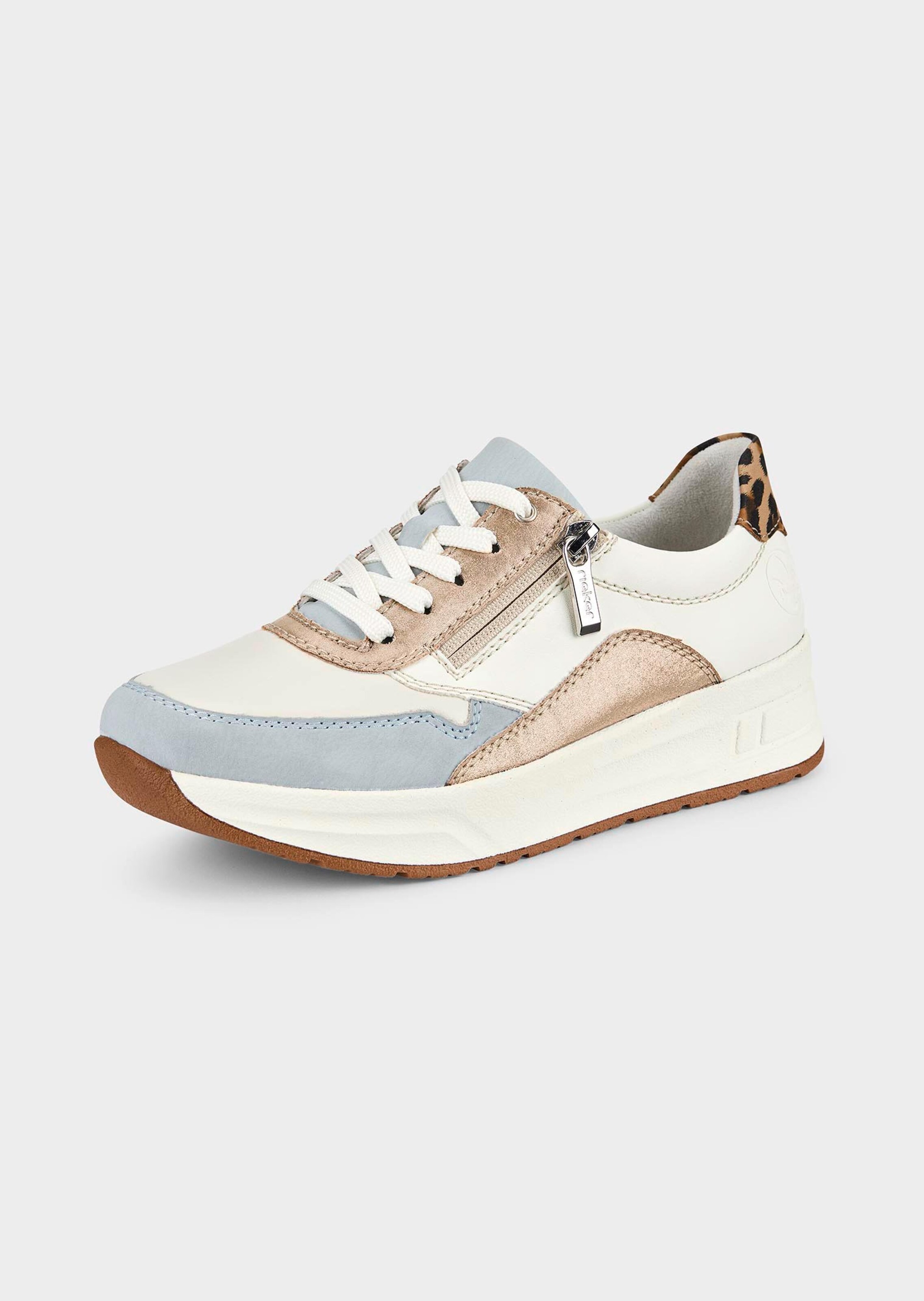 Sneaker mit Leo Print