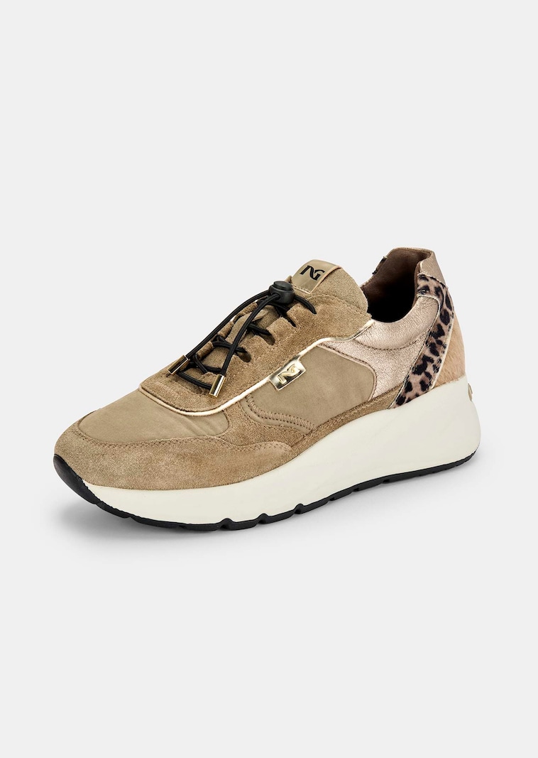 Sneakers à laçage rapide