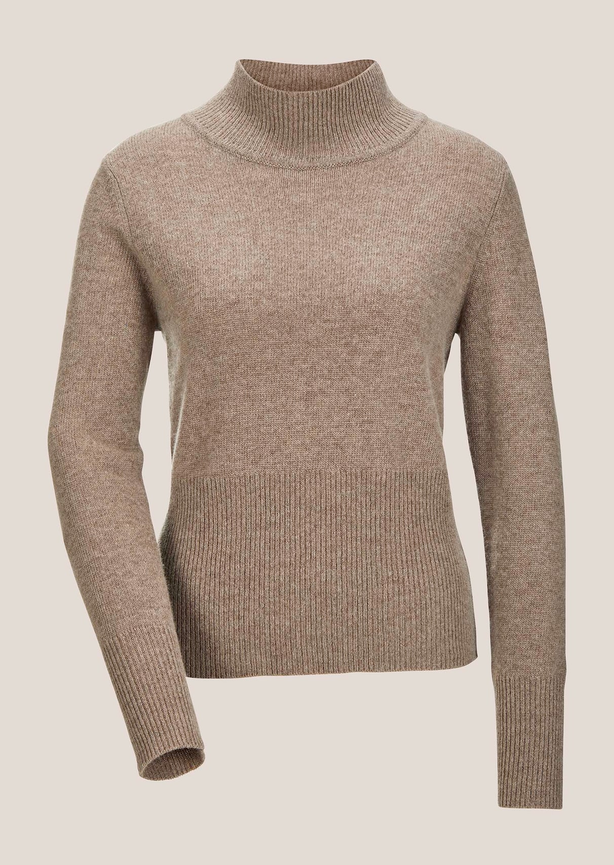 Jumper with stand-up collar