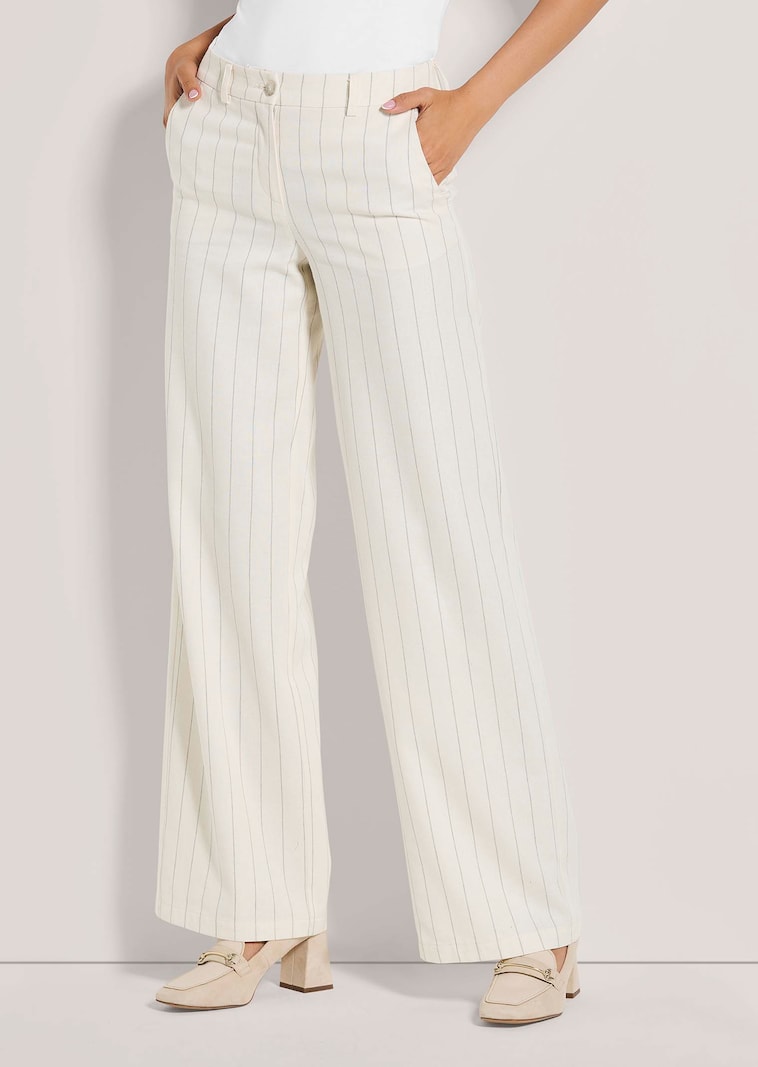 Weite Nadelstreifen-Hose