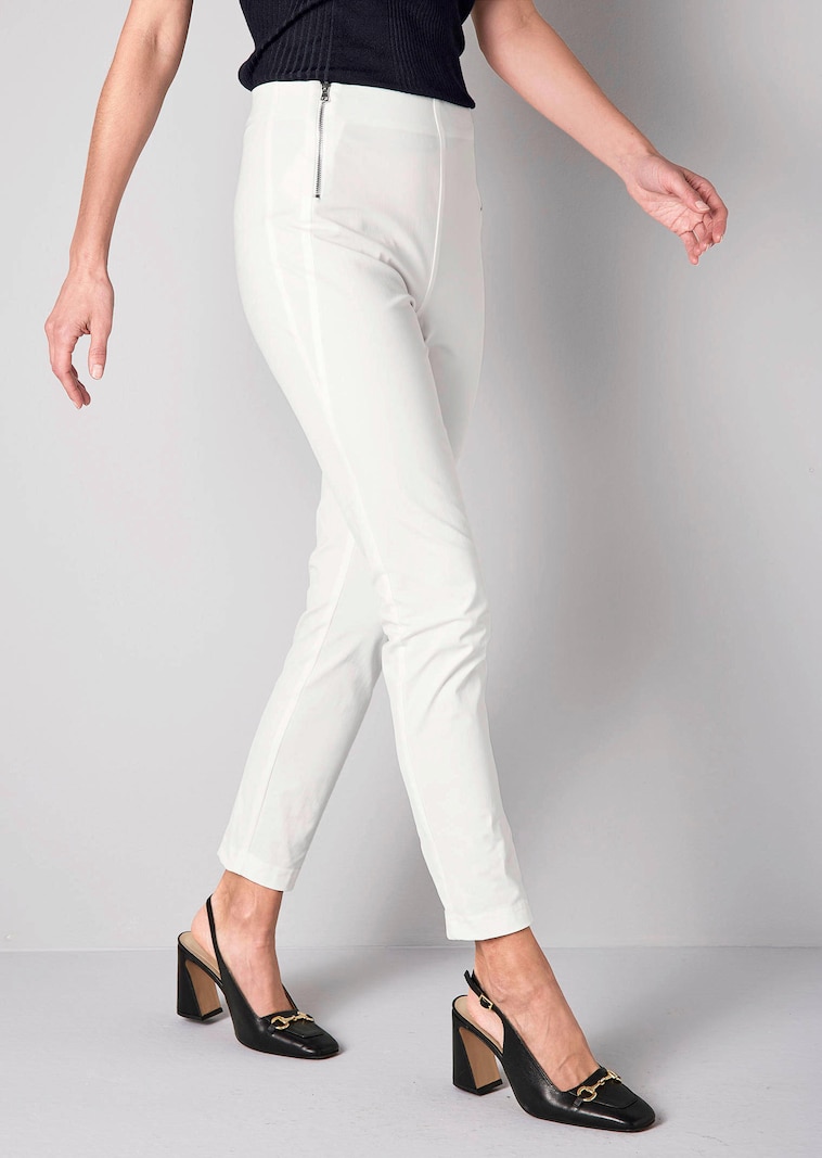 Stoffhose mit seitlichen ReiĂŸverschlĂ¼ssen