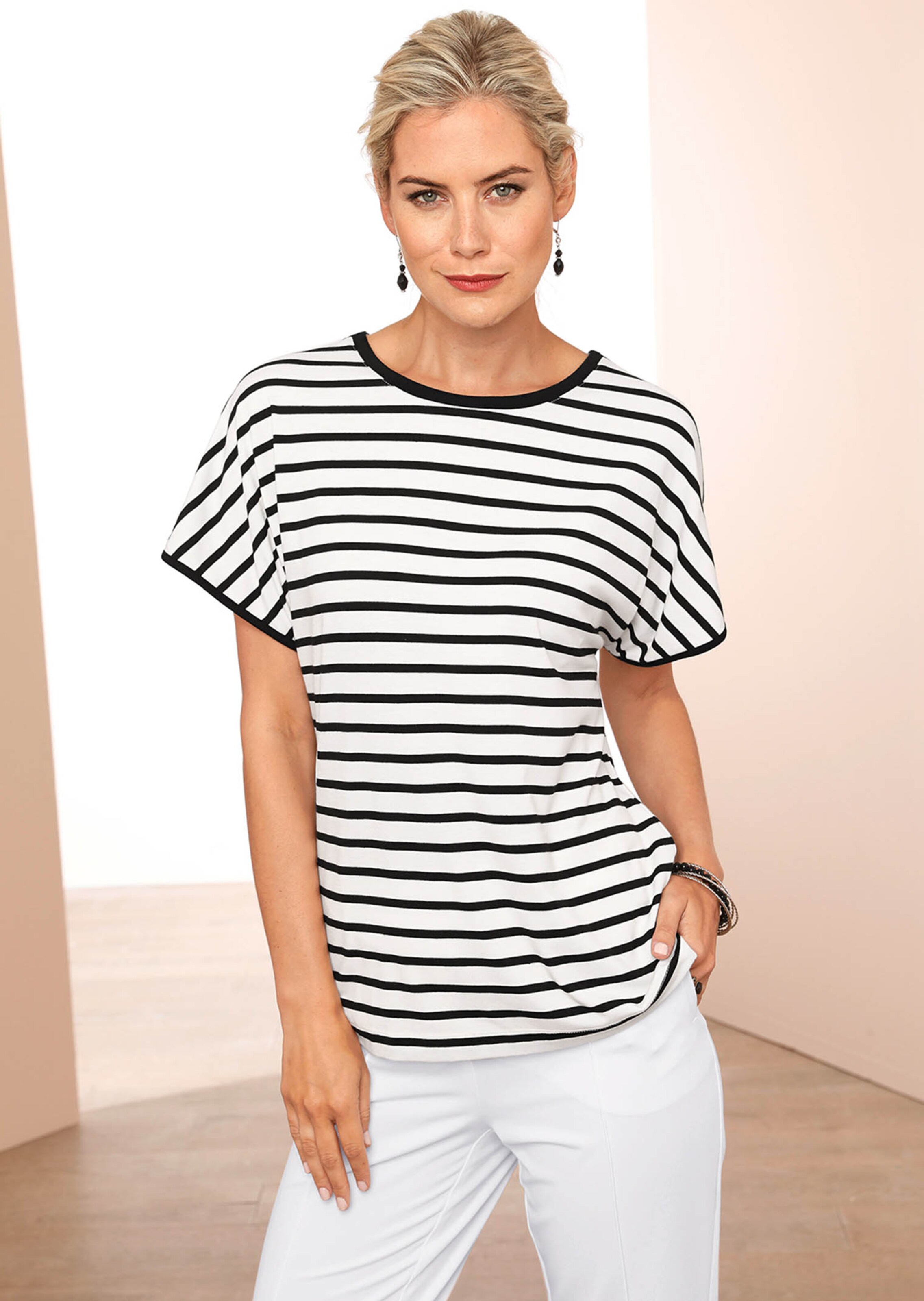 T-shirt rayé avec fin passepoil