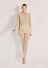 Lange Seidenbluse in kragenloser Form thumbnail 2