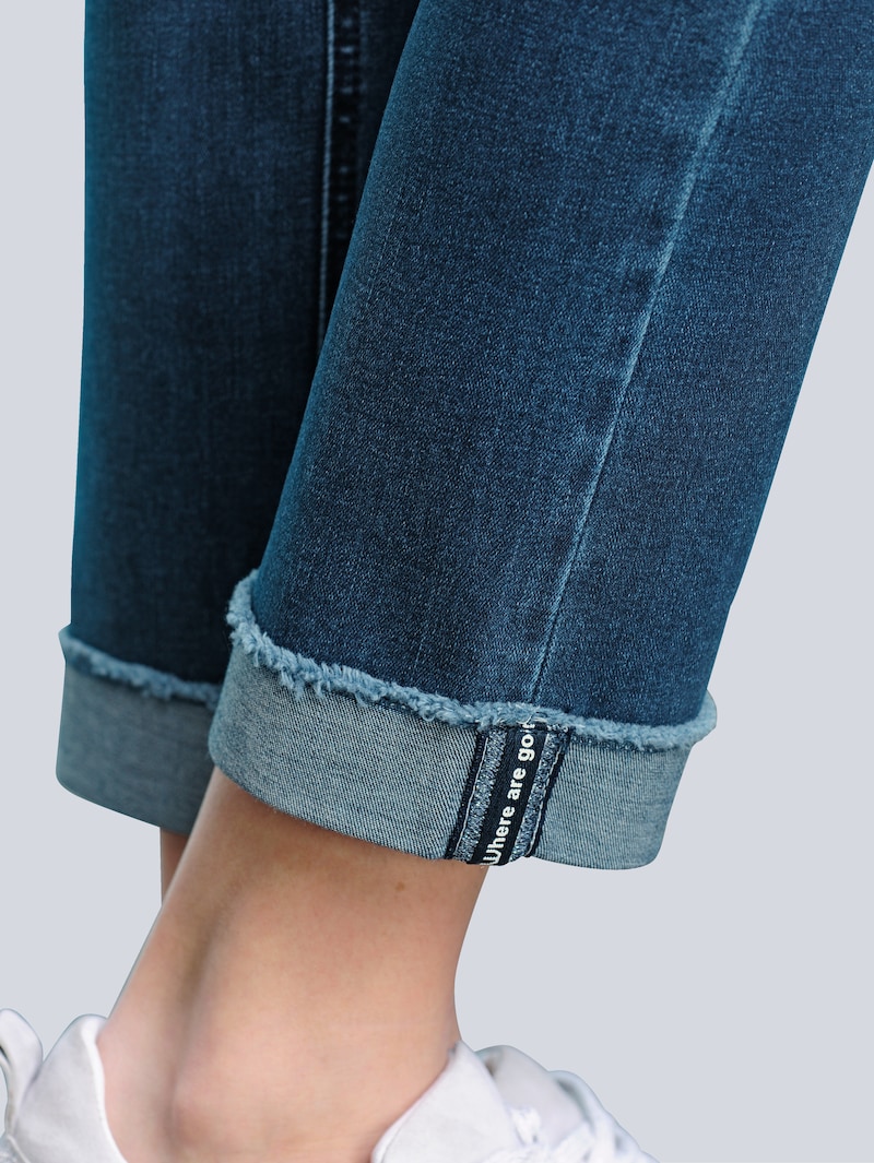 Jeans mit Aufschlag am Saum