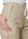 Edel-Joggpants mit vielen Details thumbnail 5