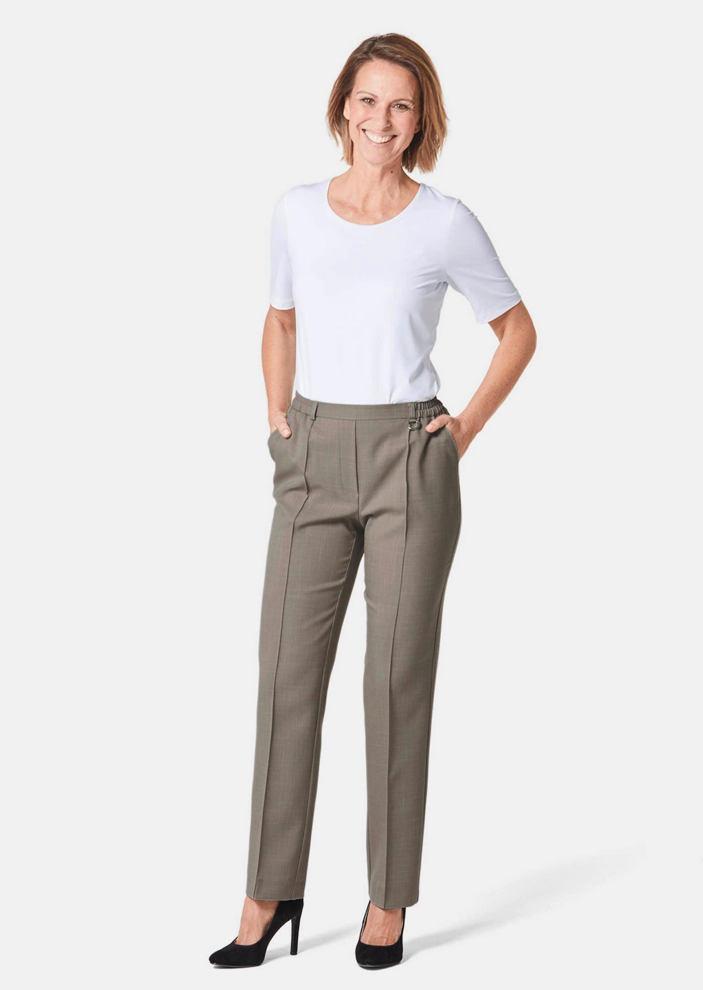 Pantalon quasi infroissable MARTHA traité SilverFresh - beige - Gr. 56 de Goldner Fashion